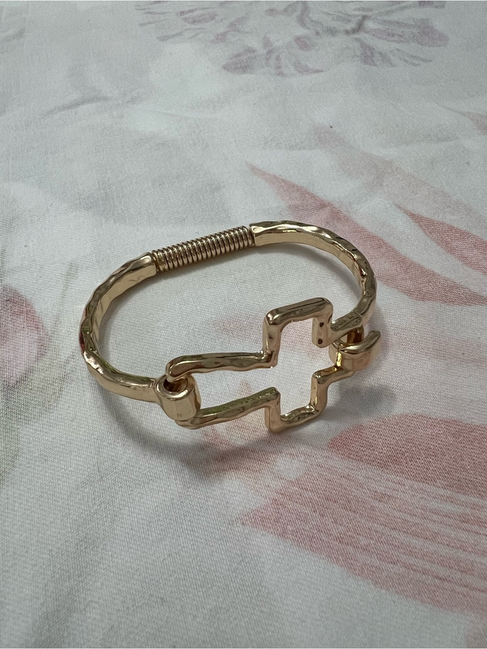Gold Tone Hammered Style Cross Hinge Bracelet